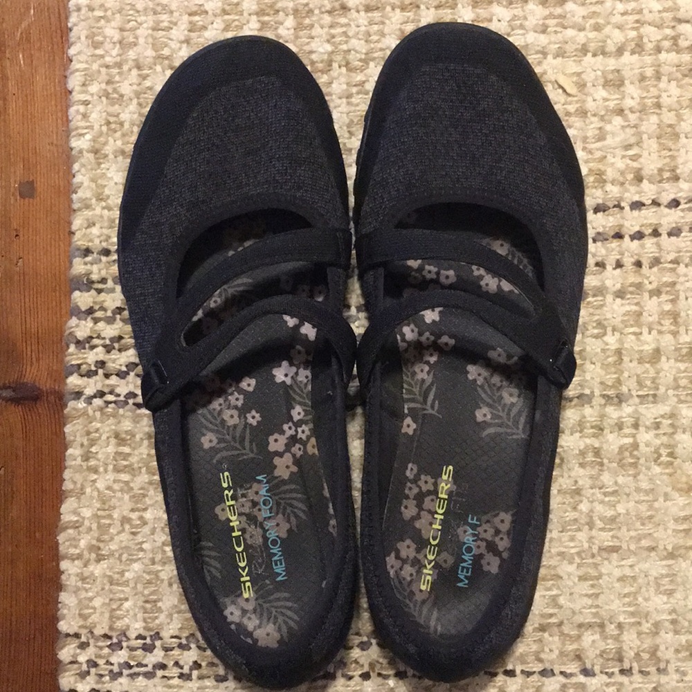 Skechers casual women’s shoes